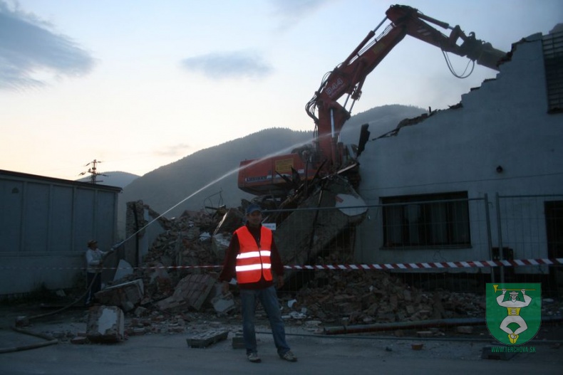 Lidl + zbrojnica 20